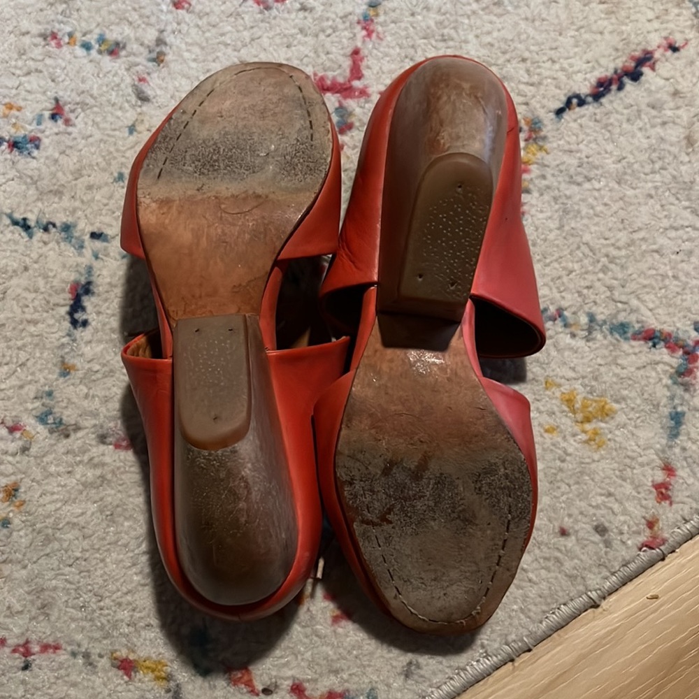 Rachel Comey Red Lace Up Clog Sandals - Picture 3 of 3